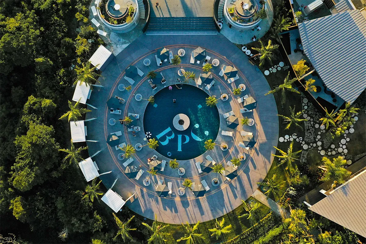 BOTANICAL POOL CLUB の SIGNATURE POOL