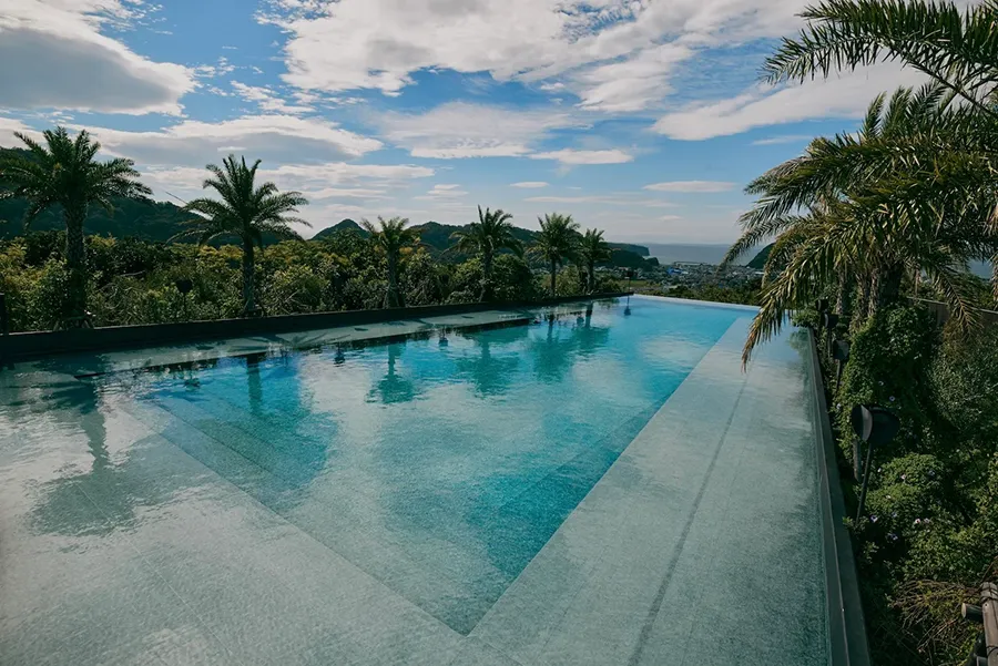BOTANICAL POOL CLUB のプール